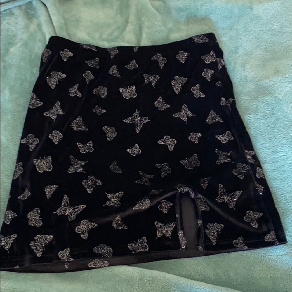 Velvet butterfly skirt with a slit